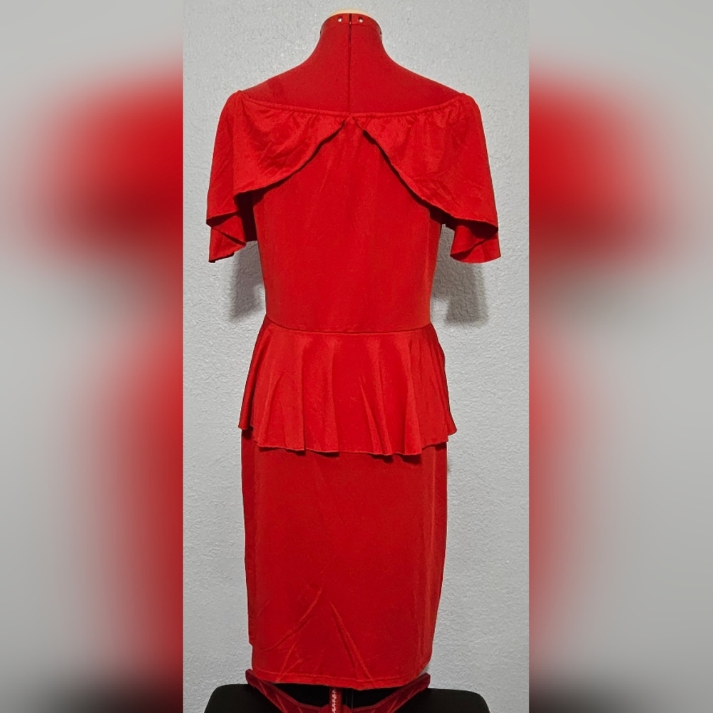 Lady in Red Off Shoulder Dress - Picture 2 of 4